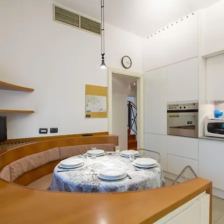 アパート Two Floors In City Center