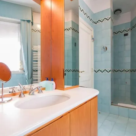 Two Floors In City Center *