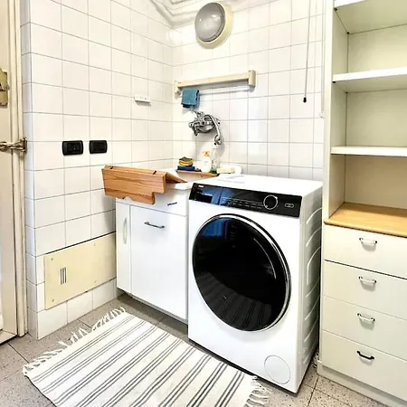 アパート Two Floors In City Center *