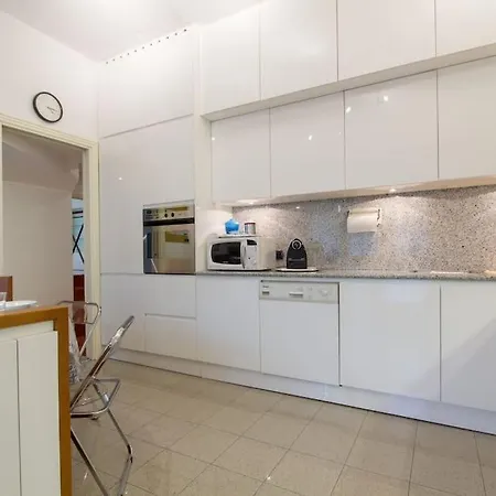 Two Floors In City Center *