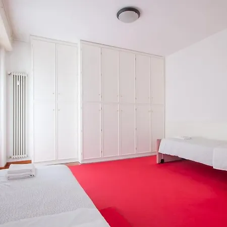 アパート Two Floors In City Center